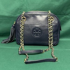 ❤️SOLD❤️Tory Burch Dark Blue Crossbody Bag with Gold Chain